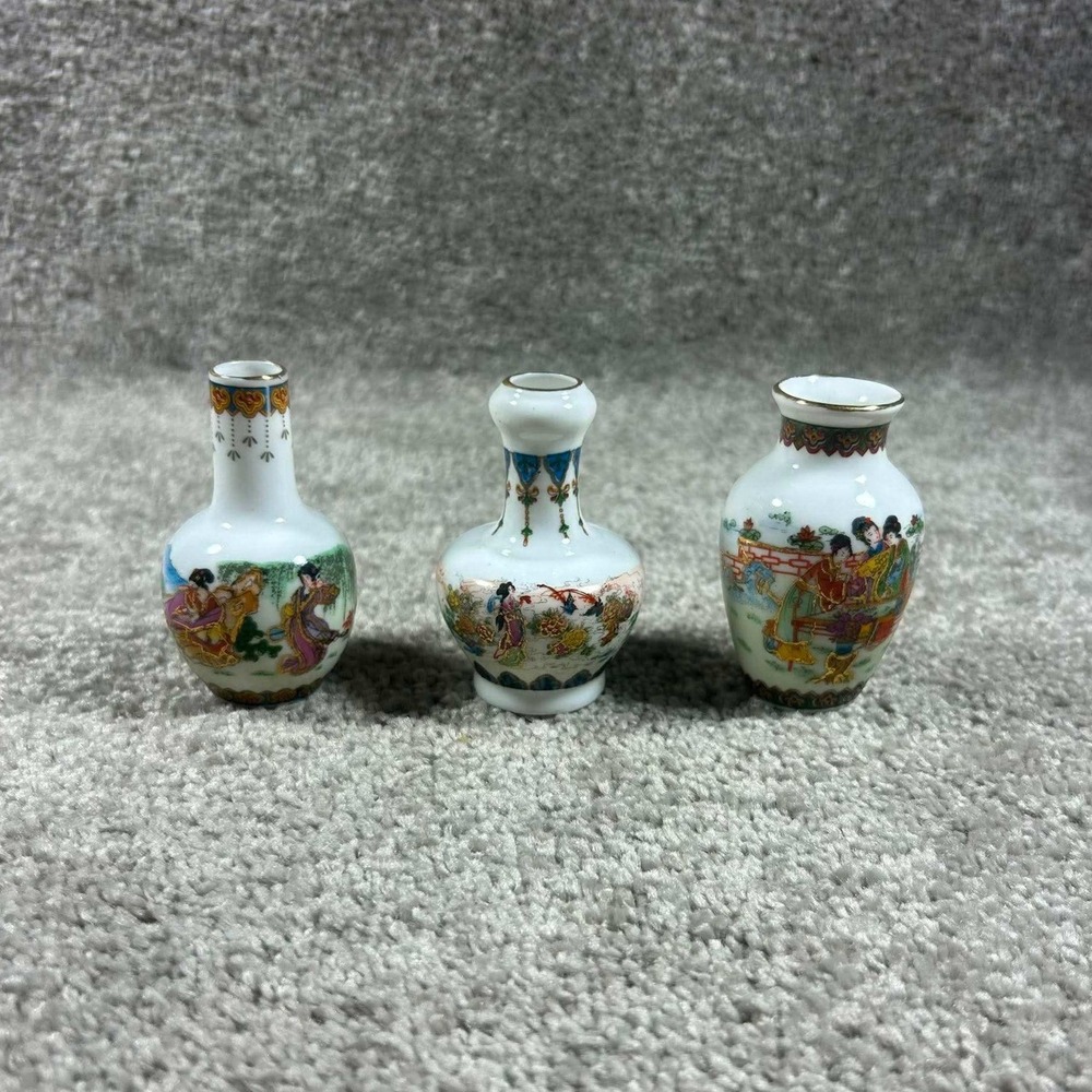 Geisha Chinoiserie Miniature Bud Vase Set White Porcelain Gold Trim‎ 3pc Trinket